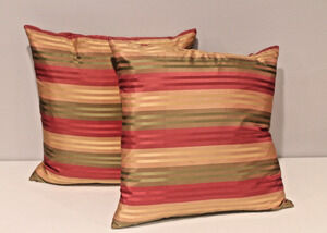 Beautiful Water Fowl Feather Down Throw Pillow Set With Removable Covers 18"x18"